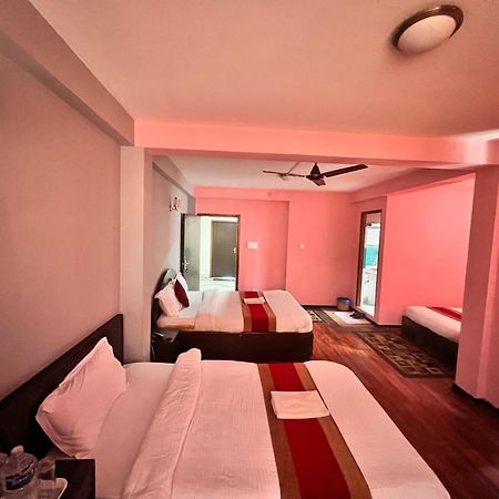 Hotel Family Home Catmandu Exterior foto