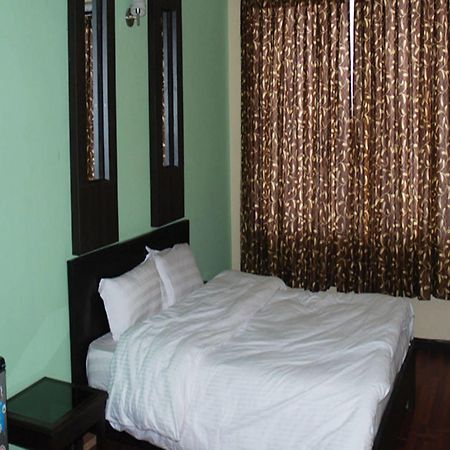 Hotel Family Home Catmandu Exterior foto