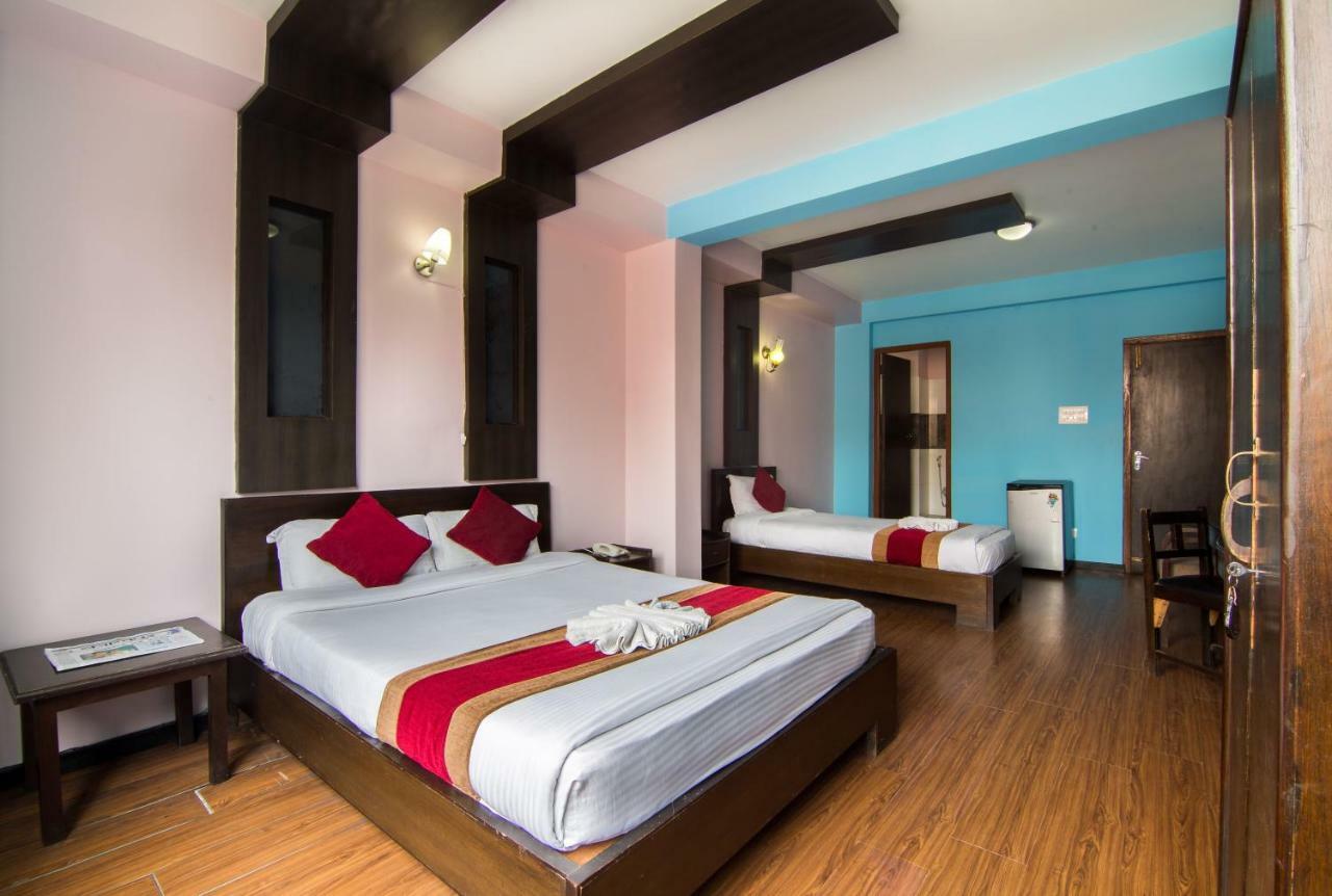 Hotel Family Home Catmandu Exterior foto