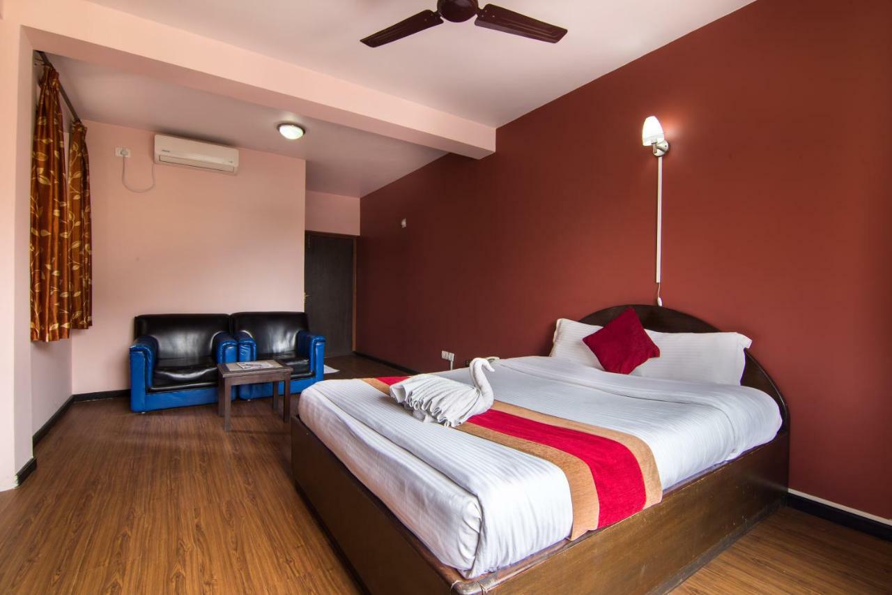 Hotel Family Home Catmandu Exterior foto