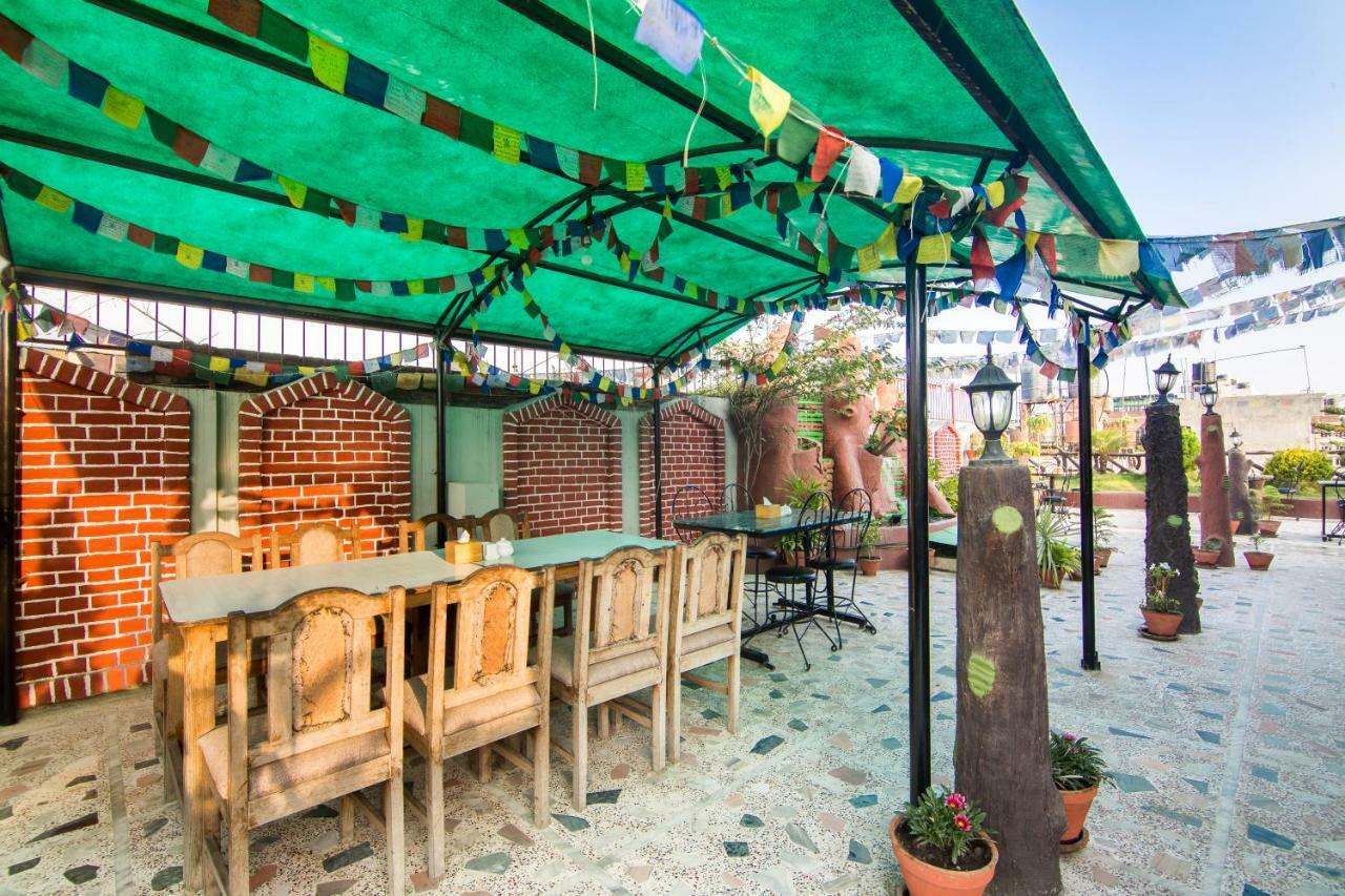 Hotel Family Home Catmandu Exterior foto