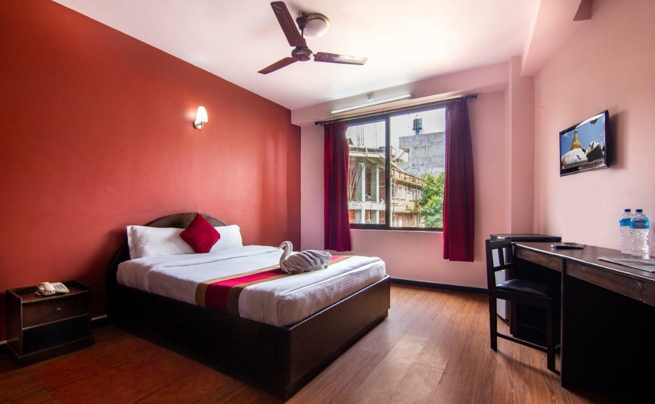 Hotel Family Home Catmandu Exterior foto