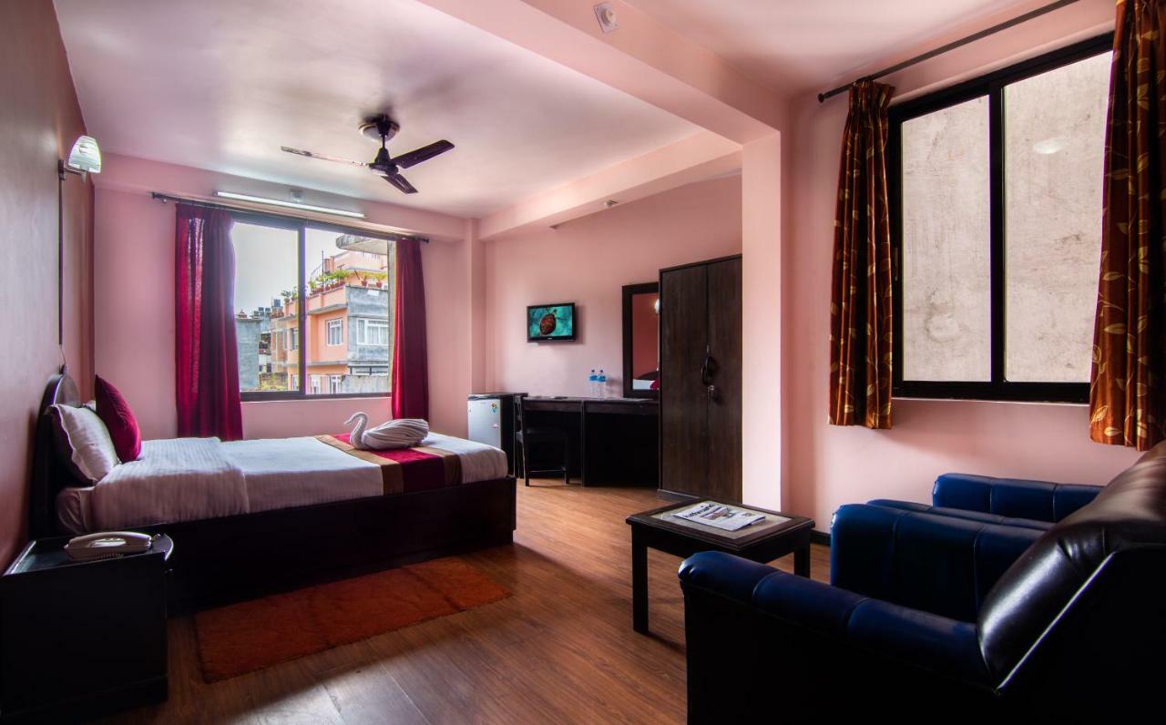Hotel Family Home Catmandu Exterior foto