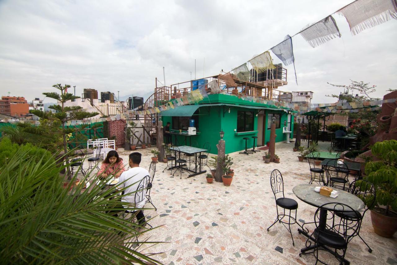 Hotel Family Home Catmandu Exterior foto